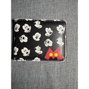 Buckle-Down Men's Bi-fold Wallet -  Disney Mickey Mouse Print